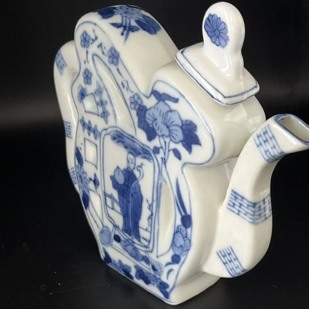 Chinese Vintage Porcelain Classic Cobalt Blue & White Teapot Musician
